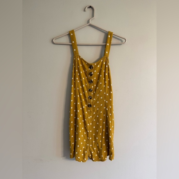 🔴American Eagle Polka Dot Romper - Picture 2 of 5